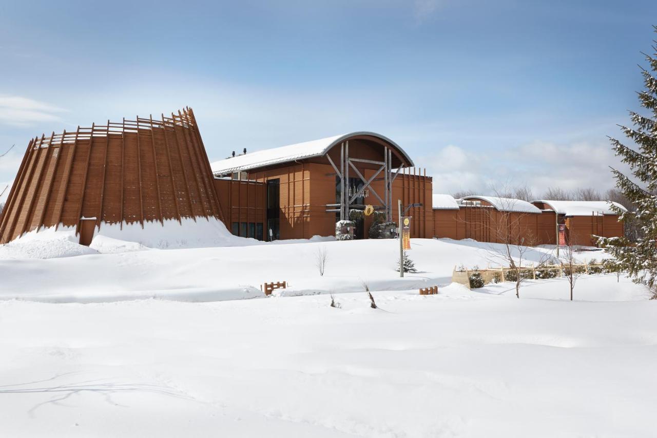 Hotel-Musee Premieres Nations Wendake Exteriér fotografie